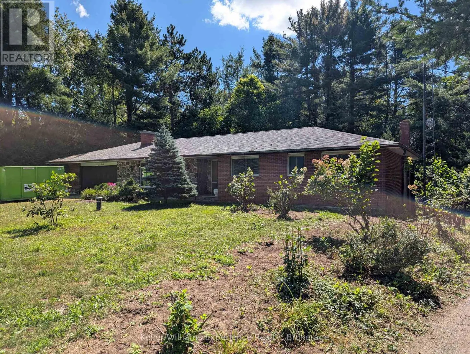 386 BEAUMONT DRIVE