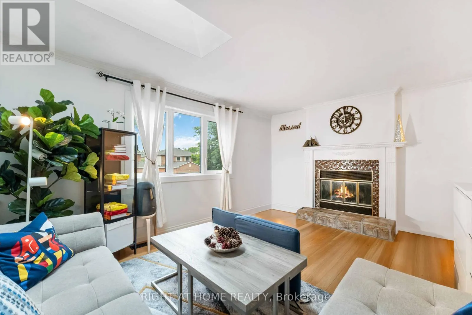 18 SHETLAND WAY