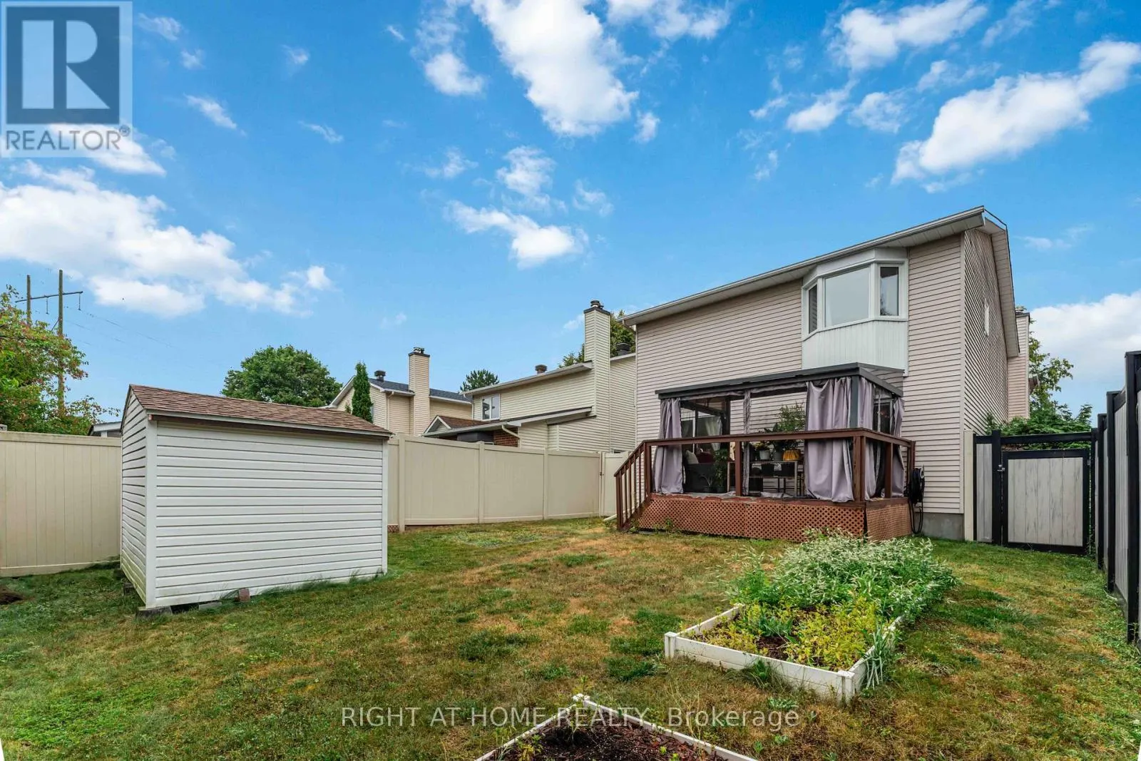 18 SHETLAND WAY
