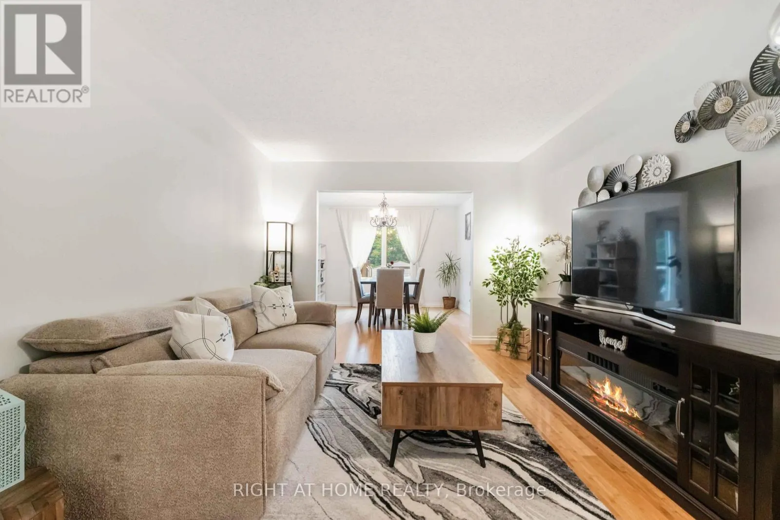 18 SHETLAND WAY