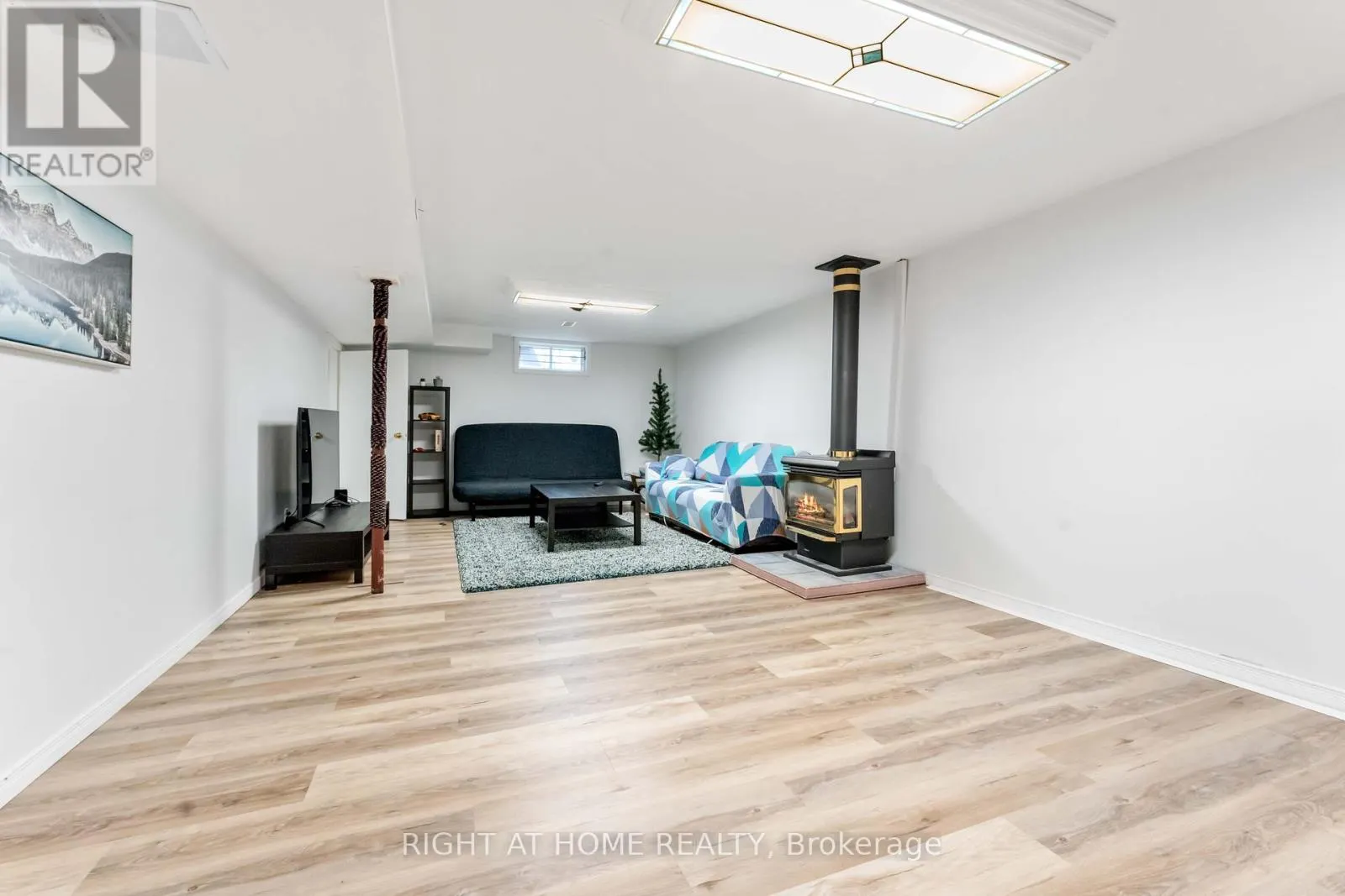 18 SHETLAND WAY