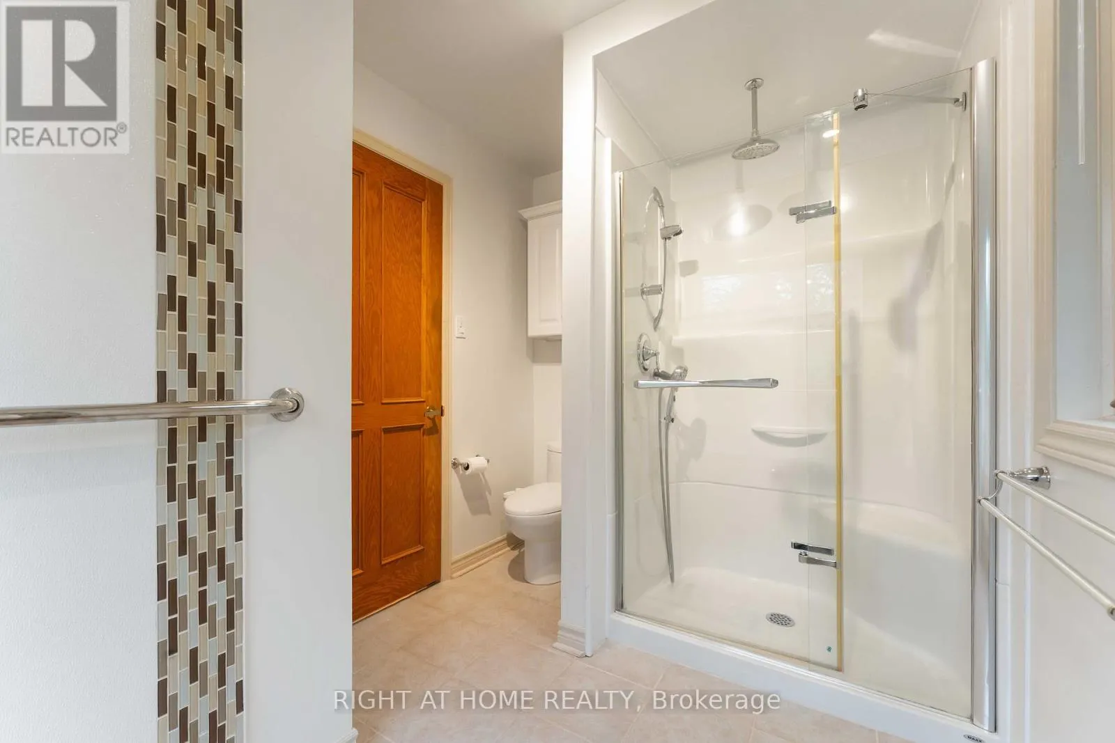 2 MUIRFIELD GARDENS