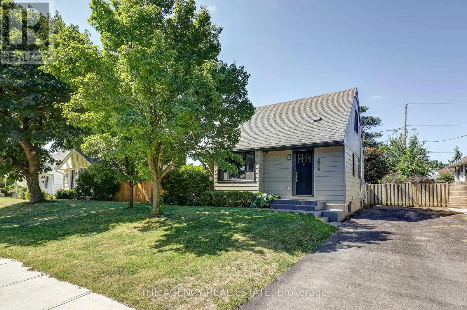205 RHINE AVENUE