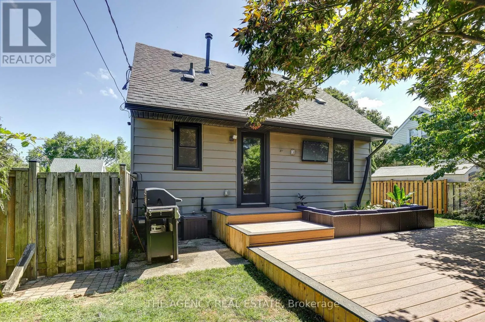 205 RHINE AVENUE