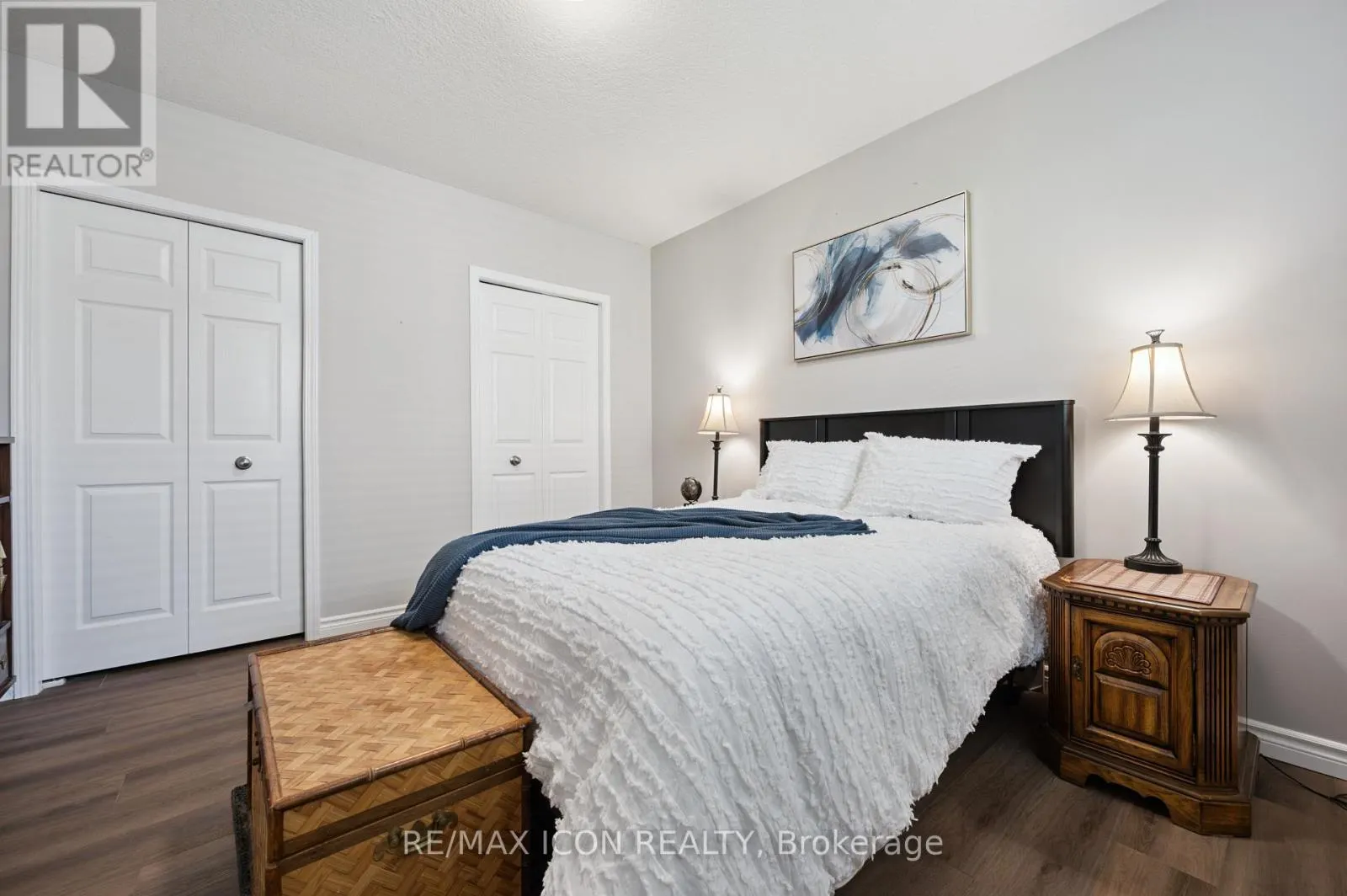 9D - 50 HOWE DRIVE