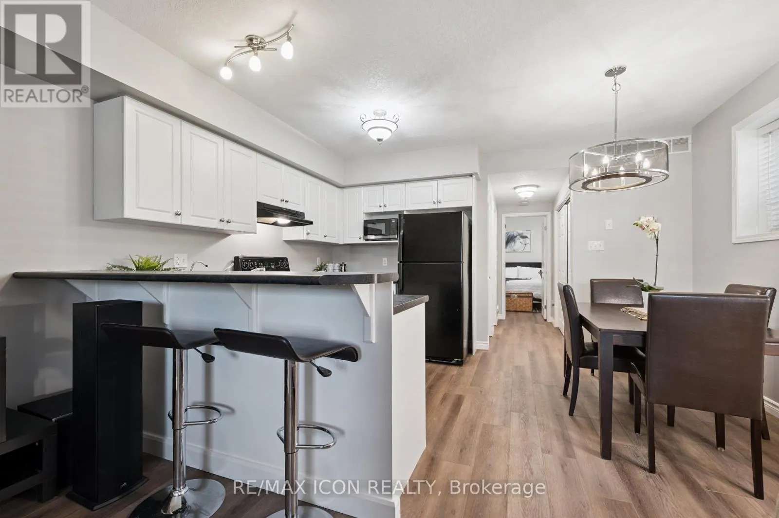 9D - 50 HOWE DRIVE