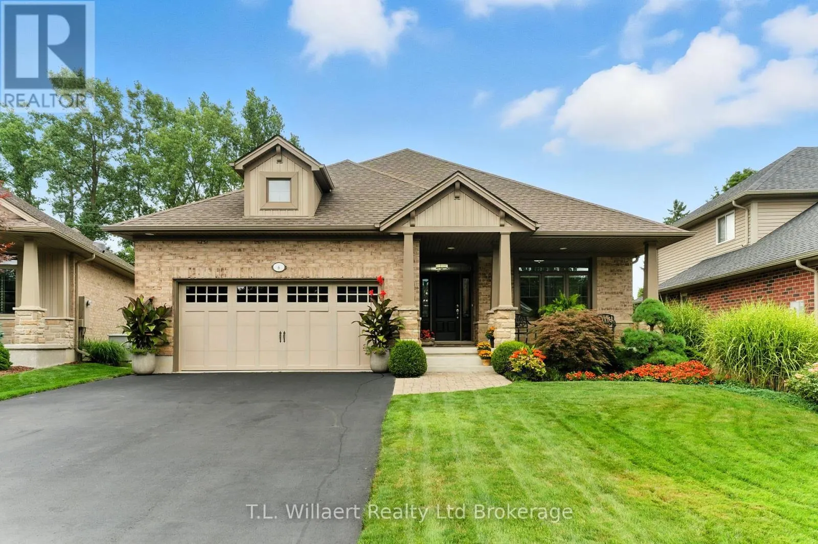 6 COLIN AVENUE