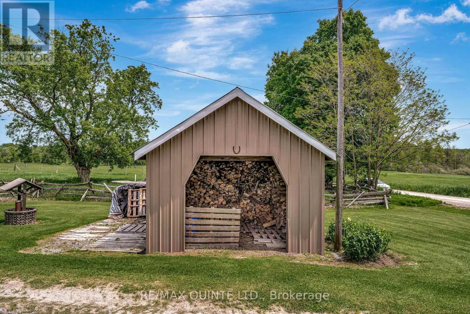 652 PALMATEER ROAD