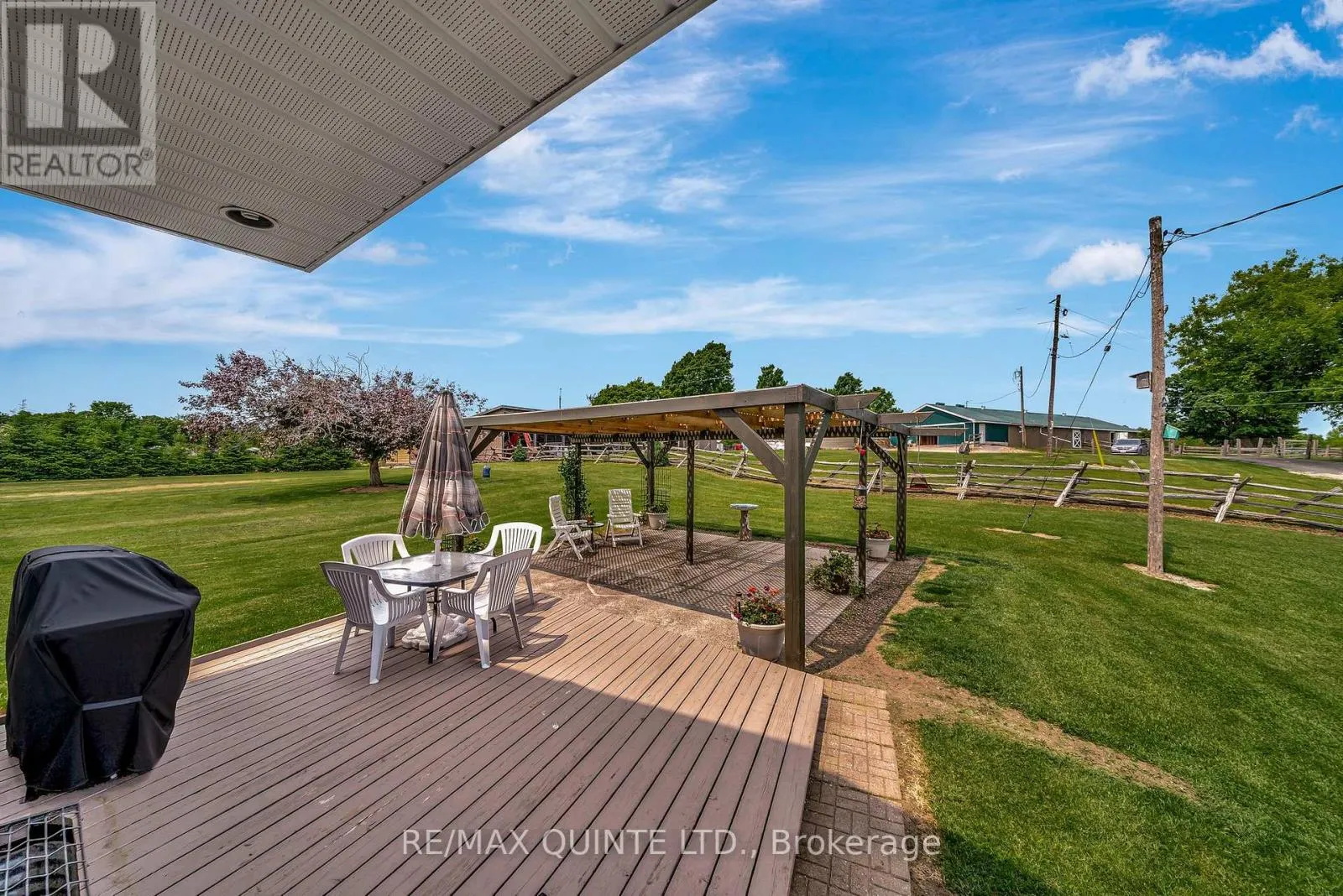 652 PALMATEER ROAD