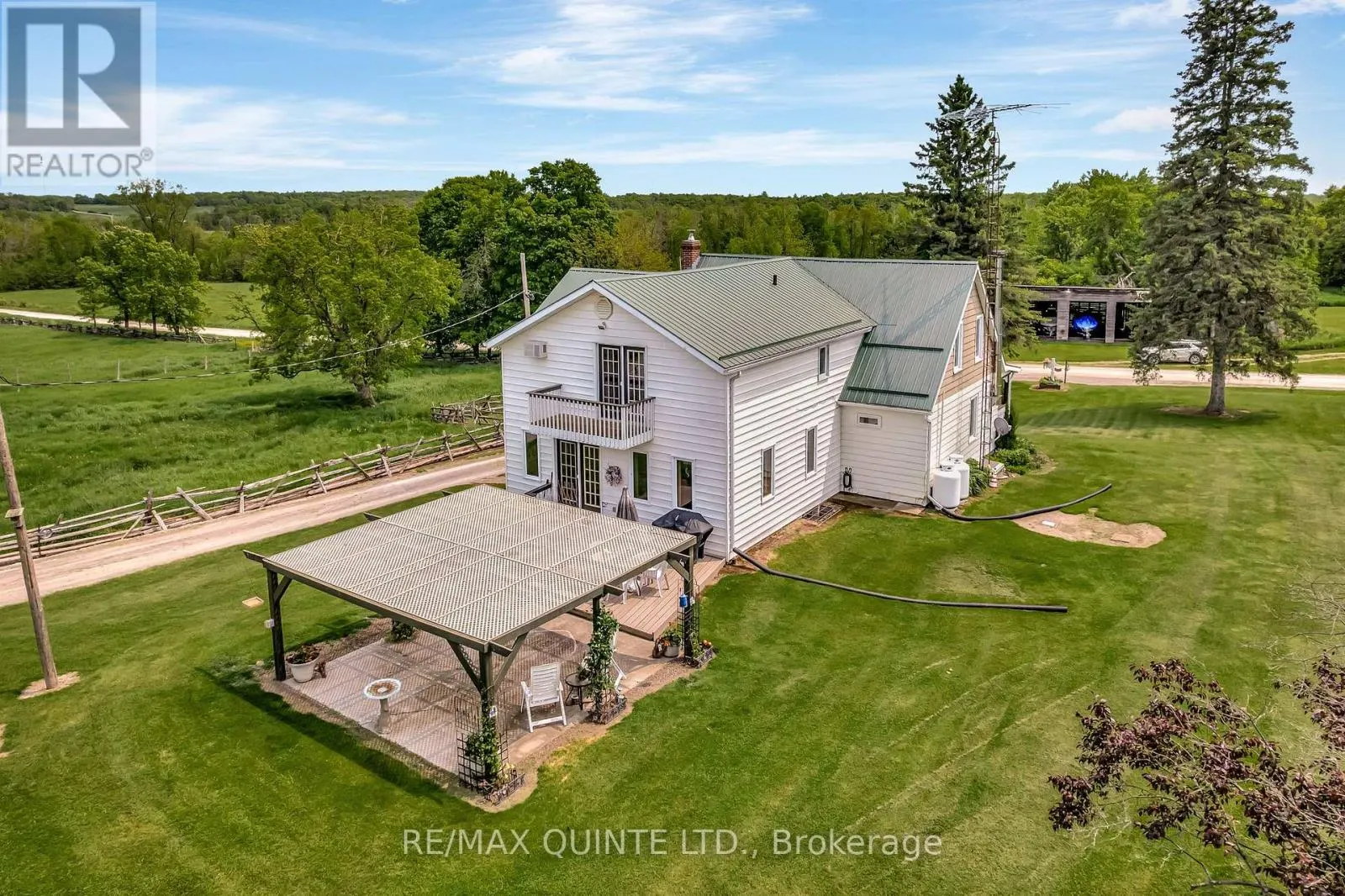 652 PALMATEER ROAD