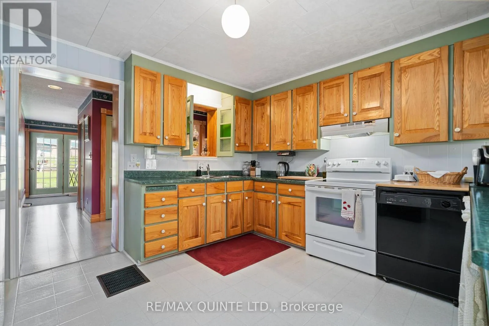 652 PALMATEER ROAD