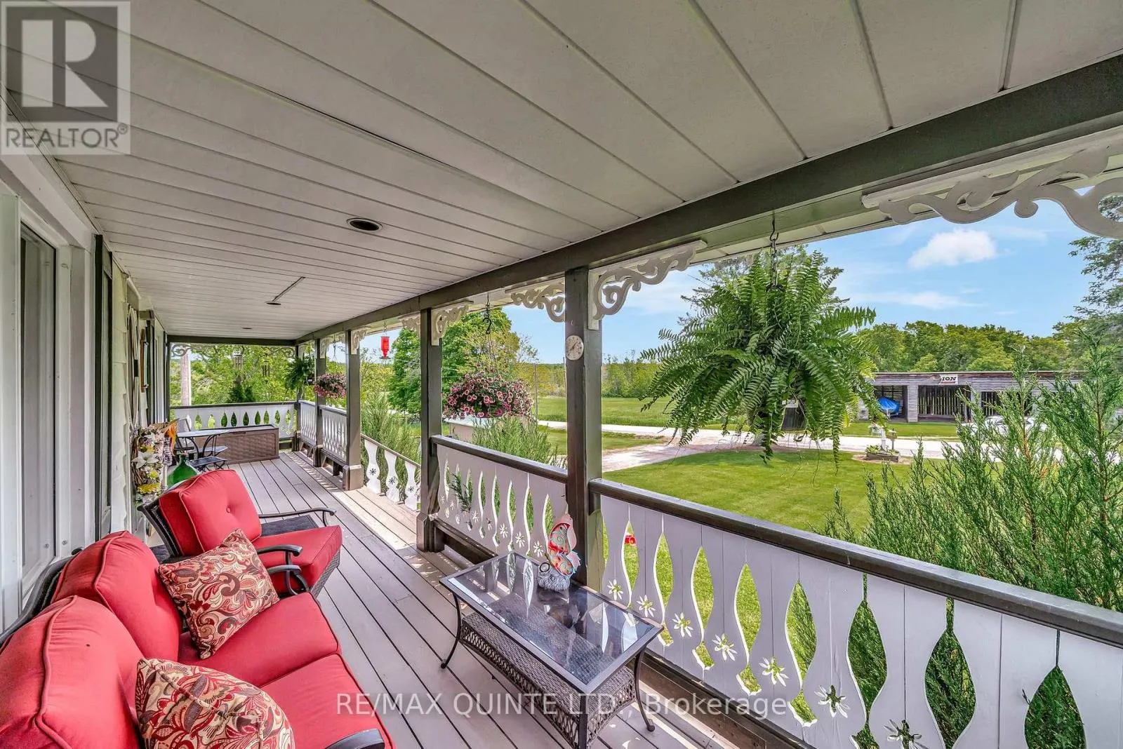 652 PALMATEER ROAD