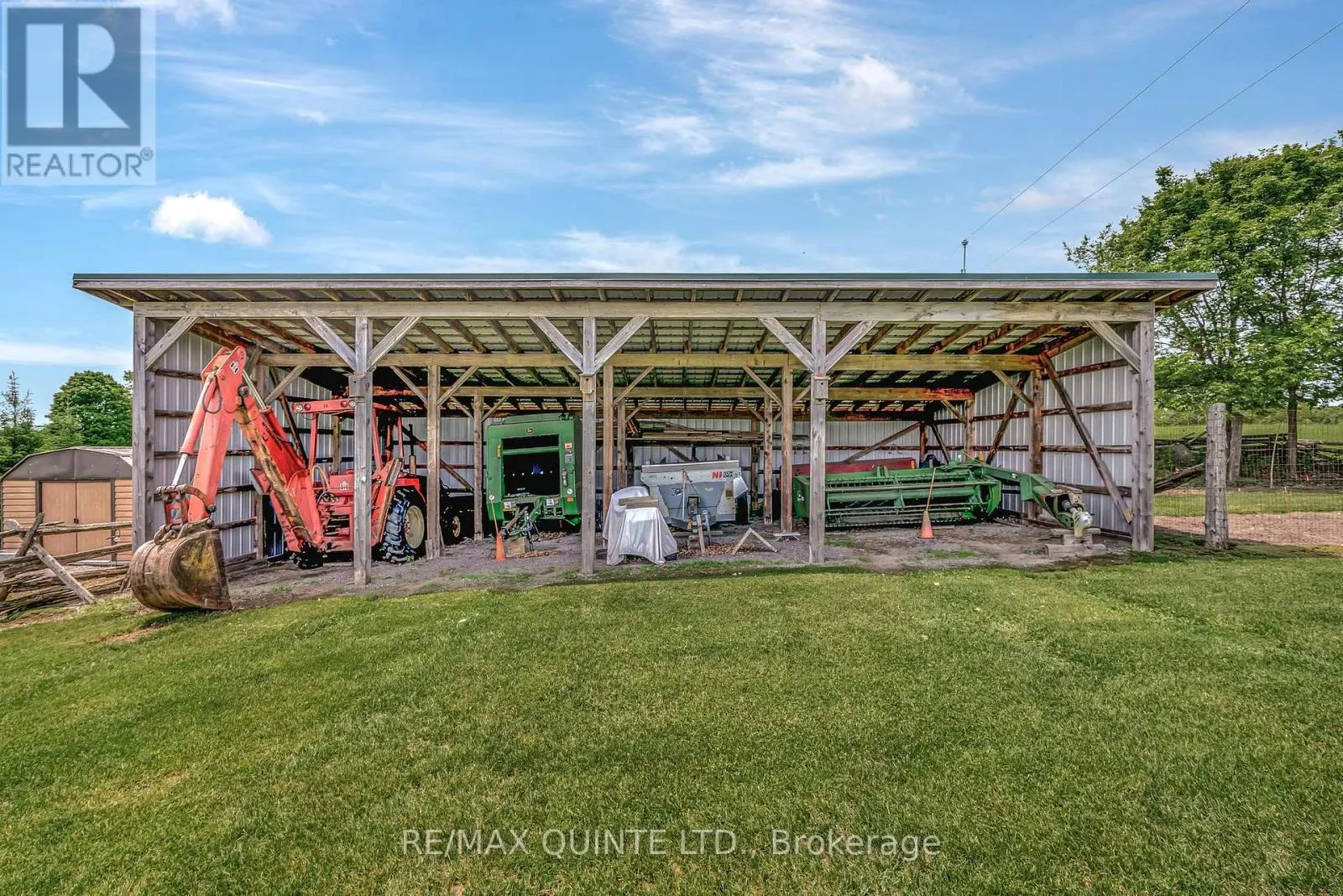 652 PALMATEER ROAD