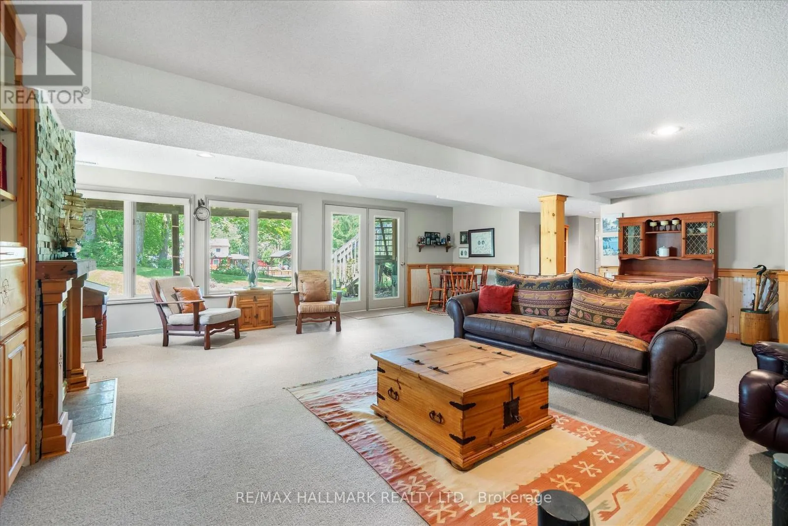 6 EVANS DRIVE