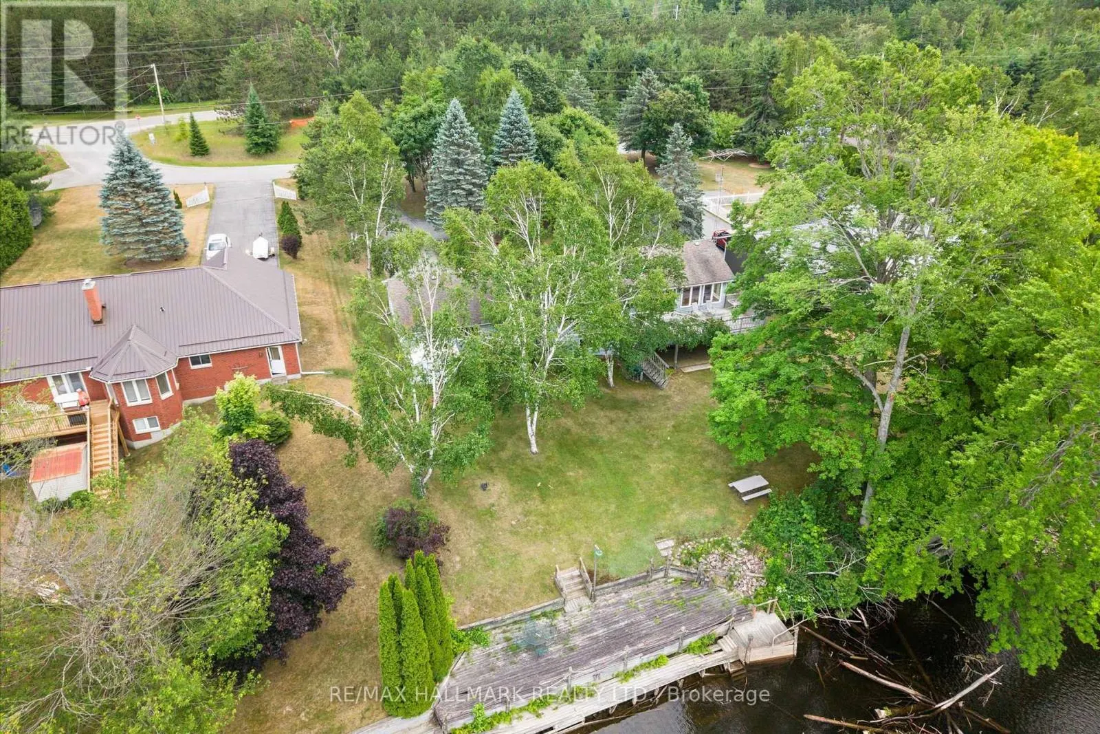6 EVANS DRIVE