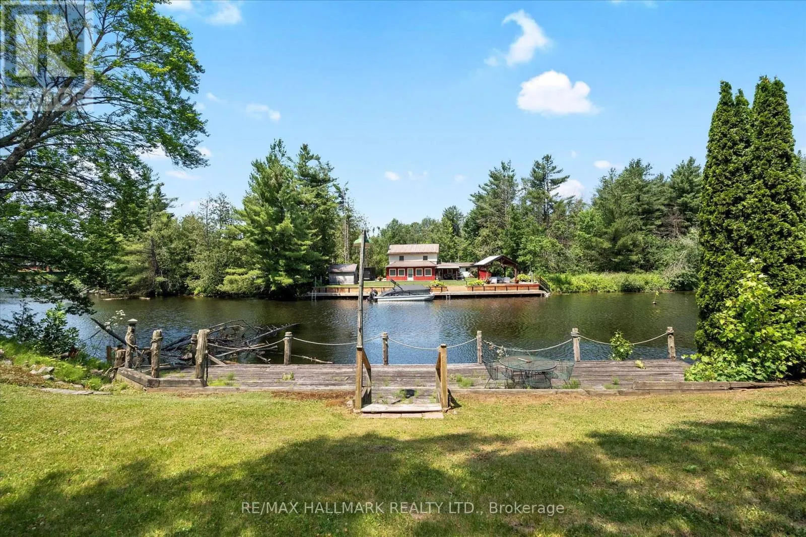 6 EVANS DRIVE