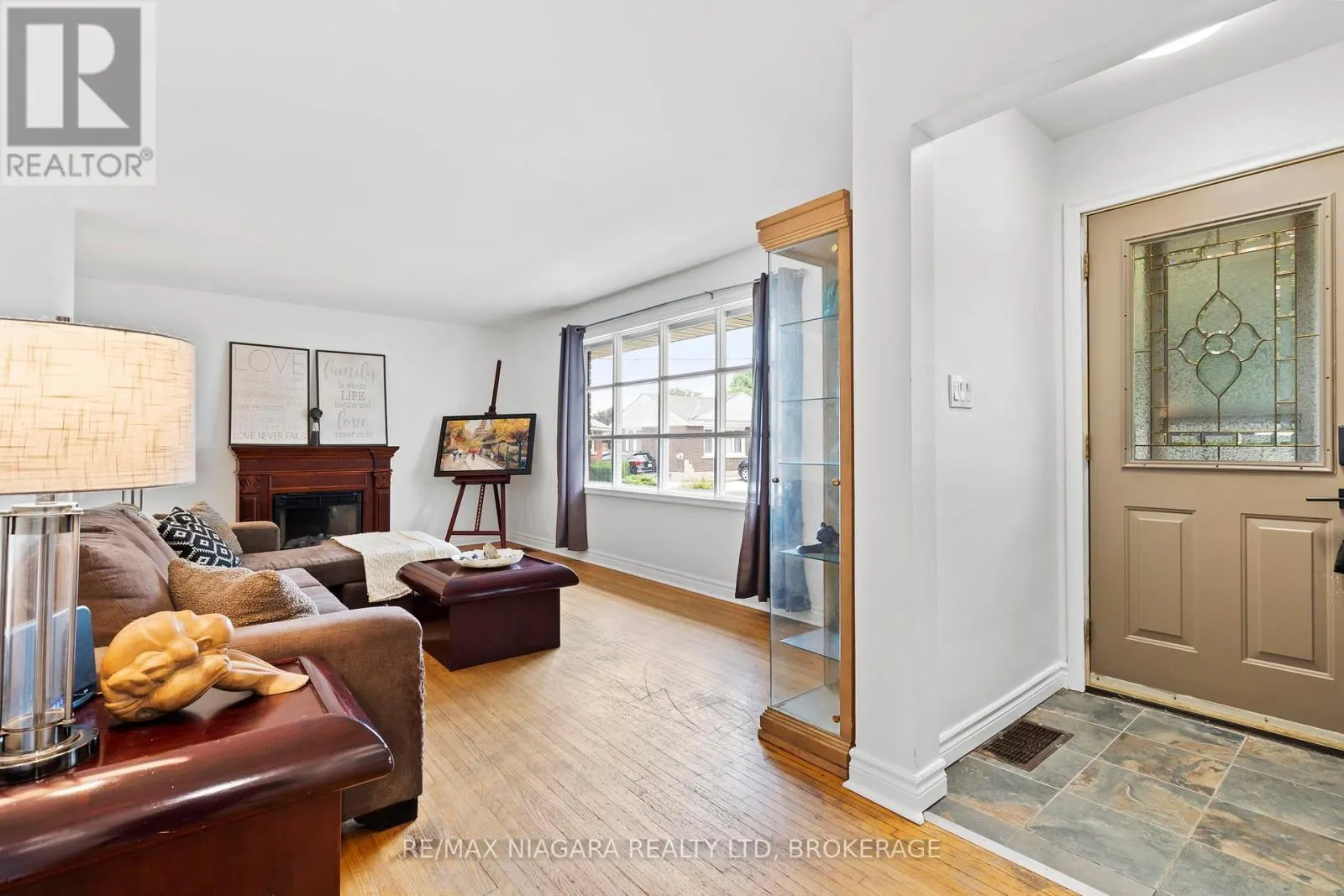 3416 SHEPPARD CRESCENT