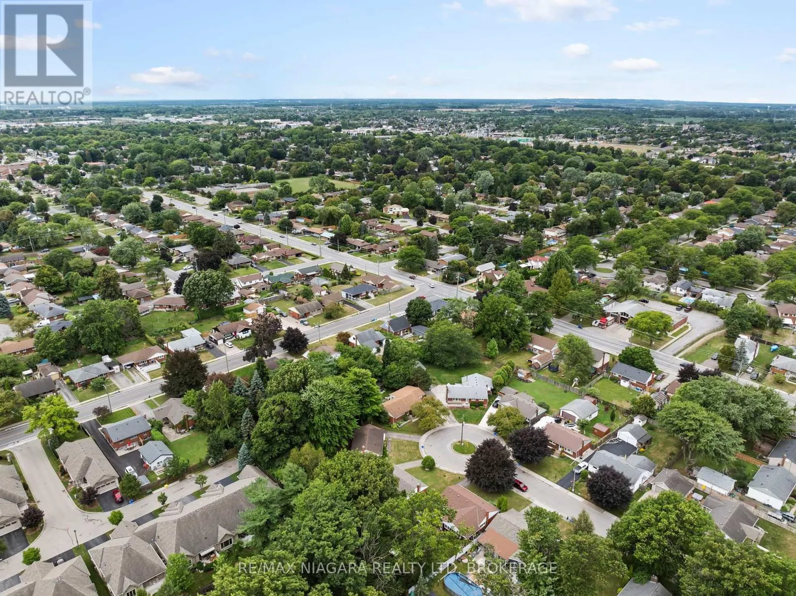 3416 SHEPPARD CRESCENT