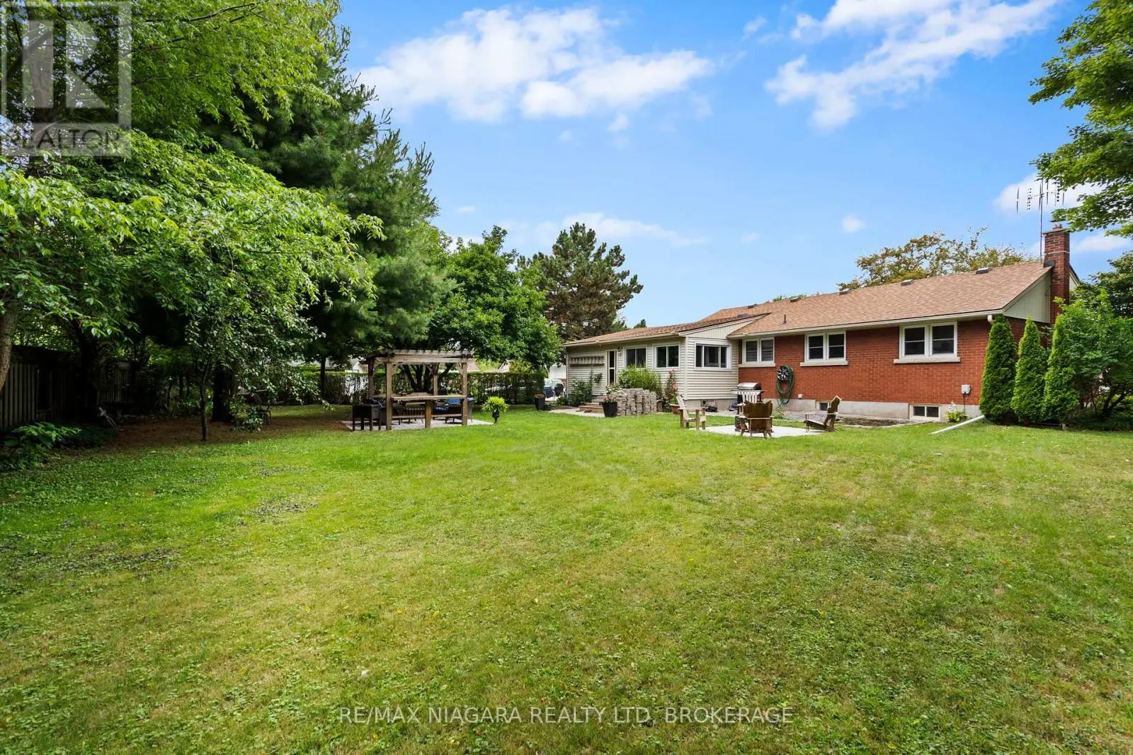 3416 SHEPPARD CRESCENT