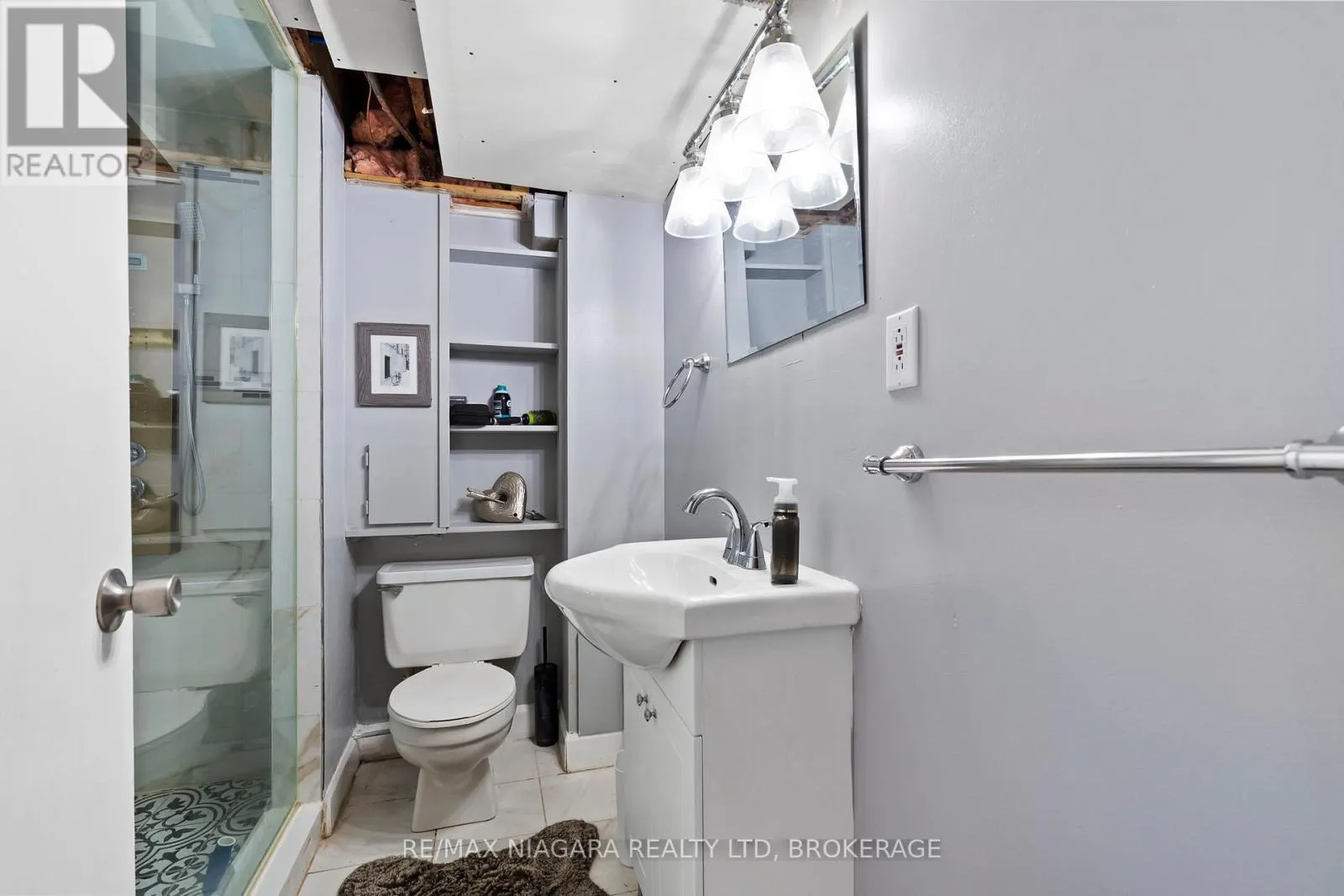 3416 SHEPPARD CRESCENT