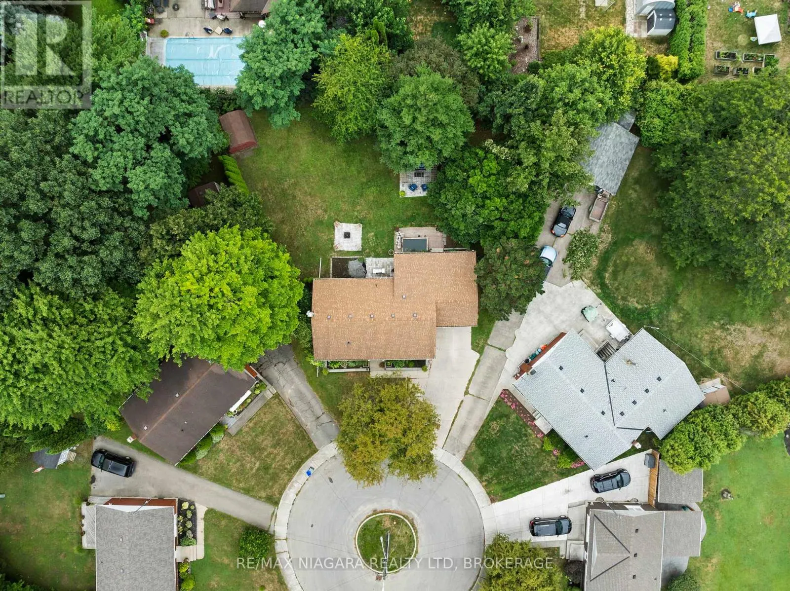 3416 SHEPPARD CRESCENT