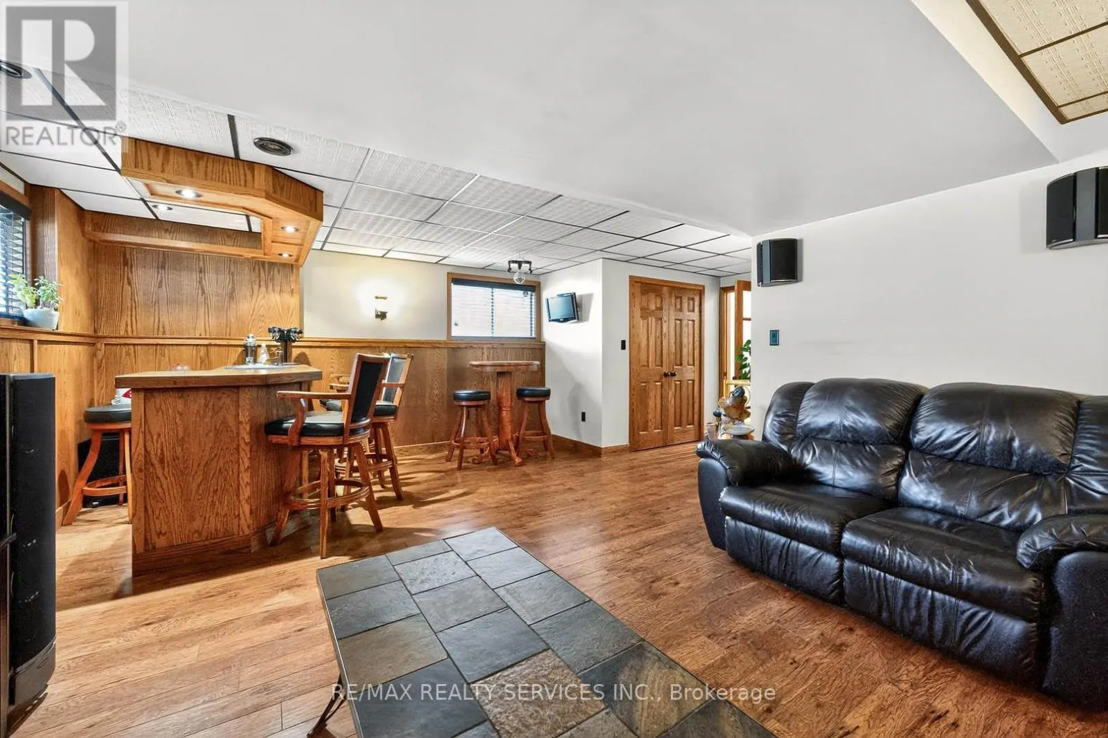 28 CALVIN COURT