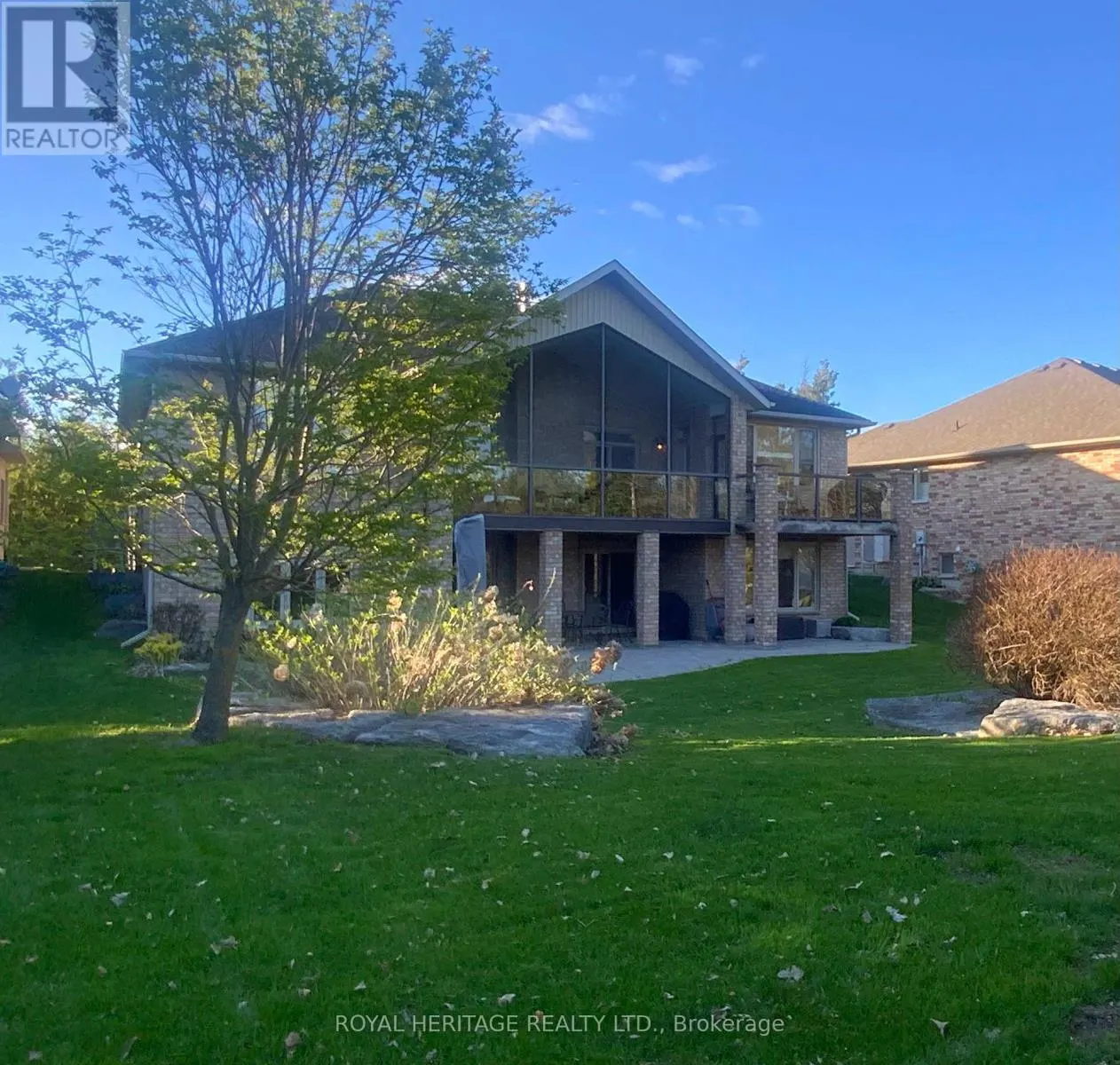 51 SOUTH HARBOUR DRIVE