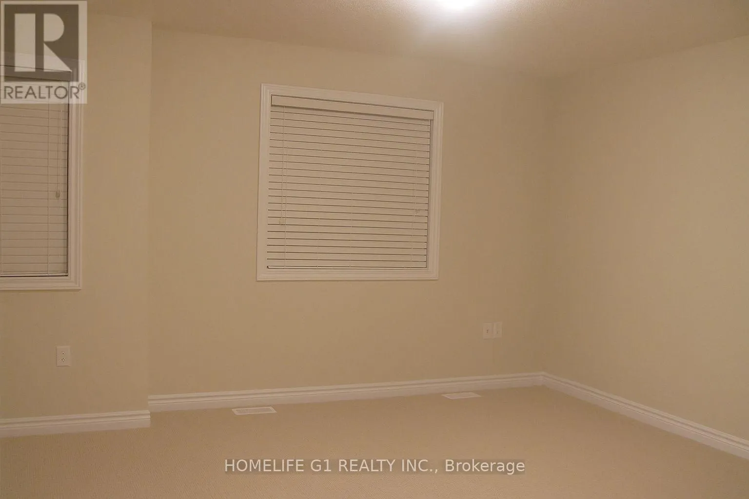 8 LAKELAWN ROAD