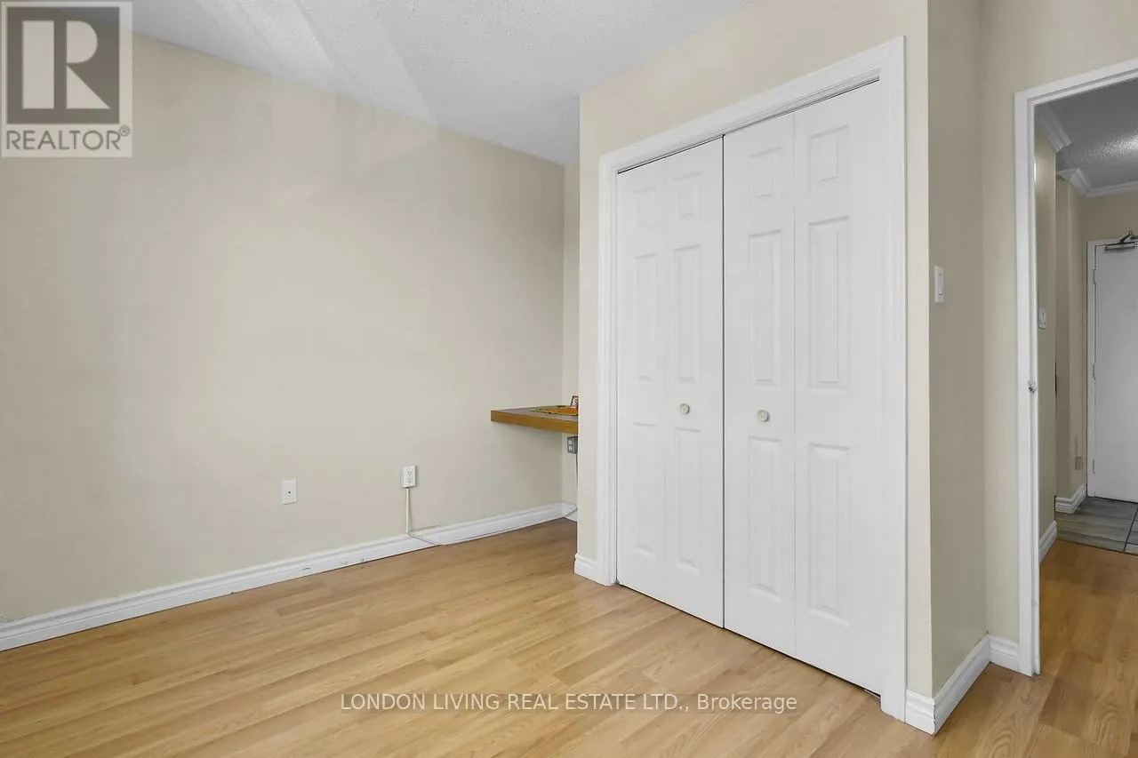 301 - 1584 ERNEST AVENUE, #301