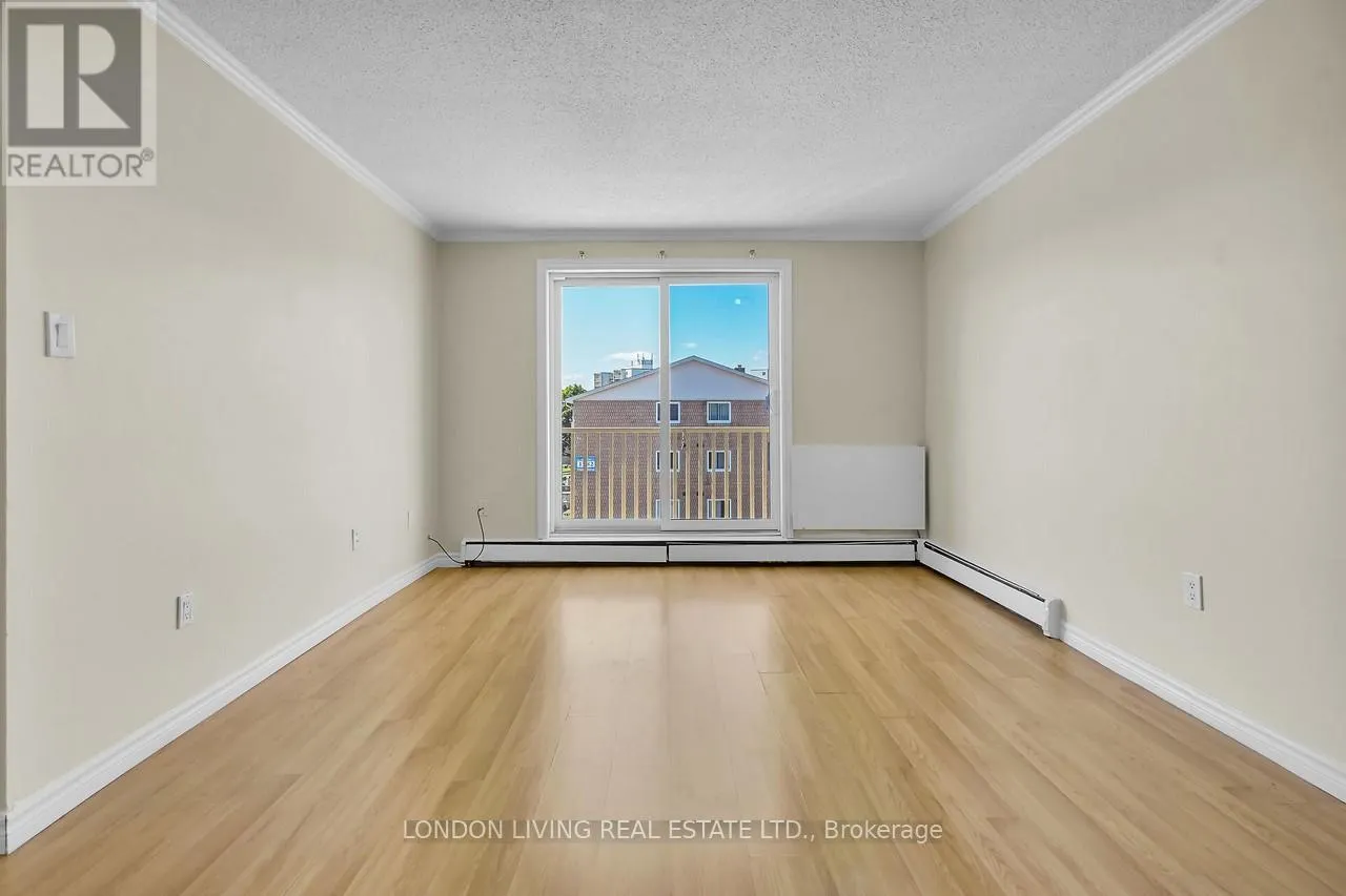 301 - 1584 ERNEST AVENUE, #301