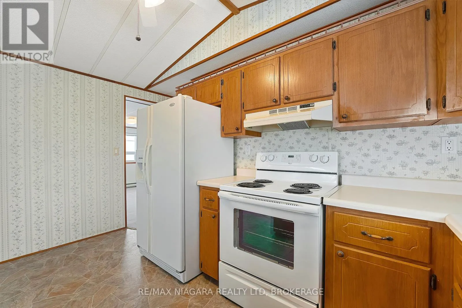 46 - 3033 TOWNLINE ROAD, #46