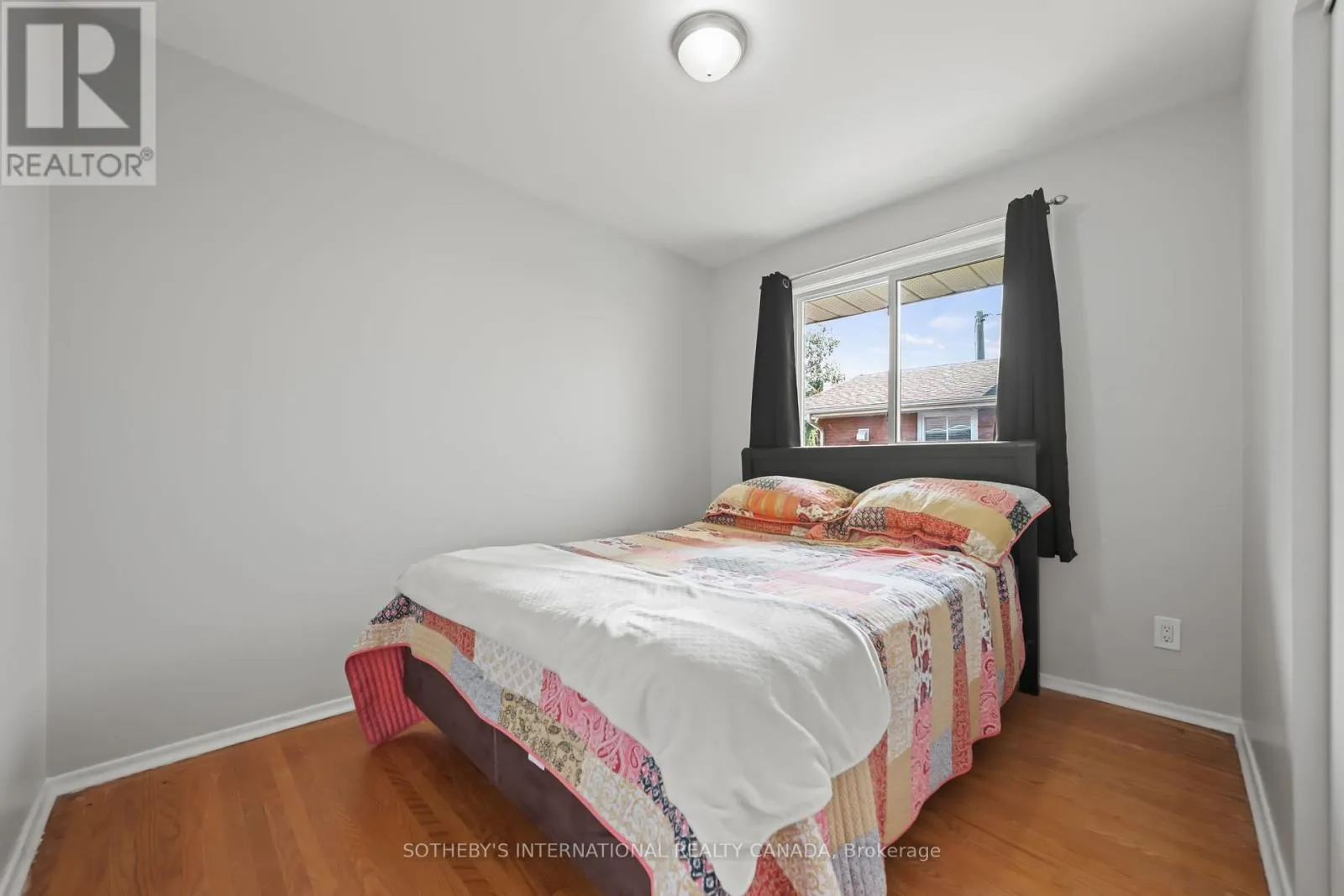 1679 HOLLEY CRESCENT