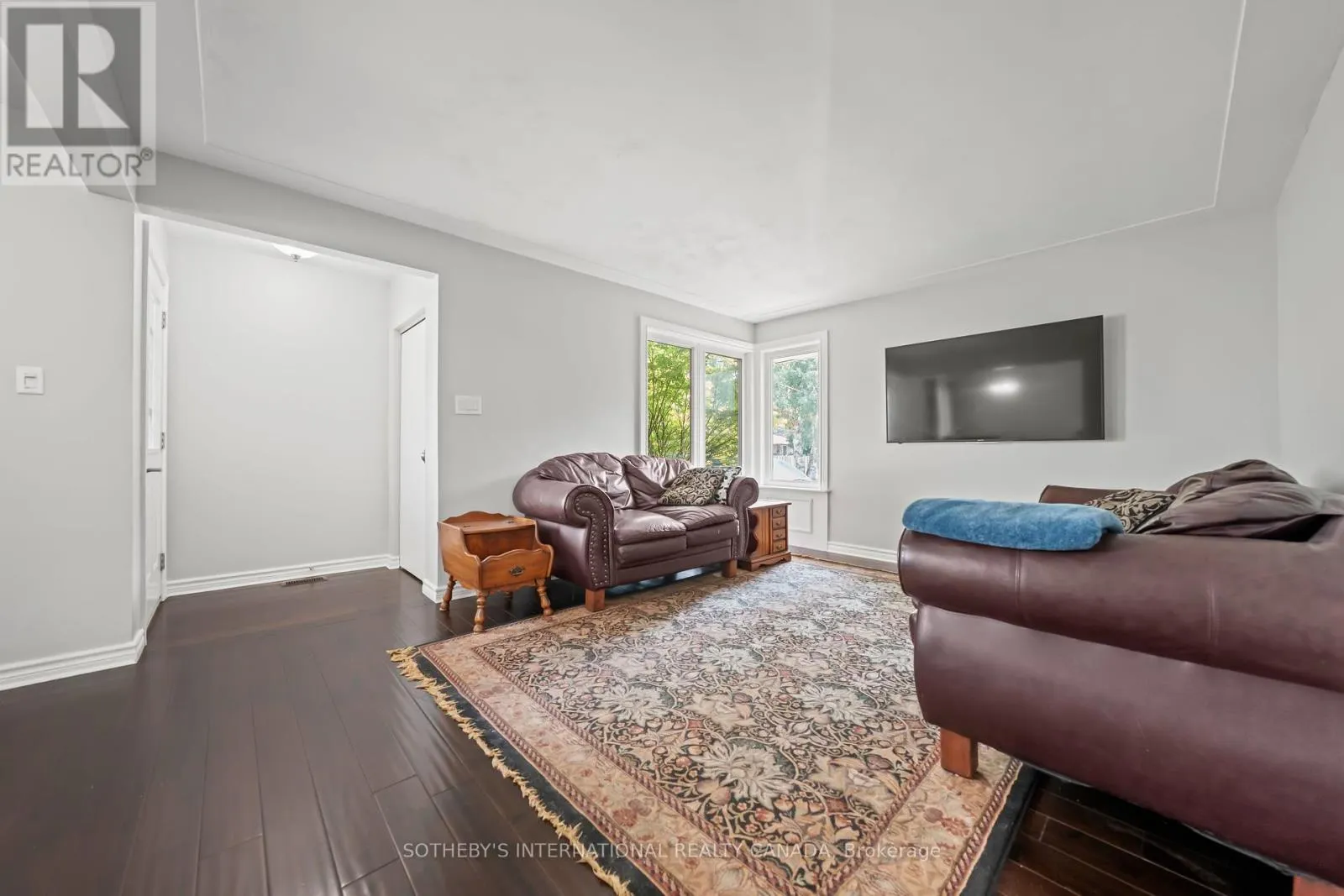 1679 HOLLEY CRESCENT