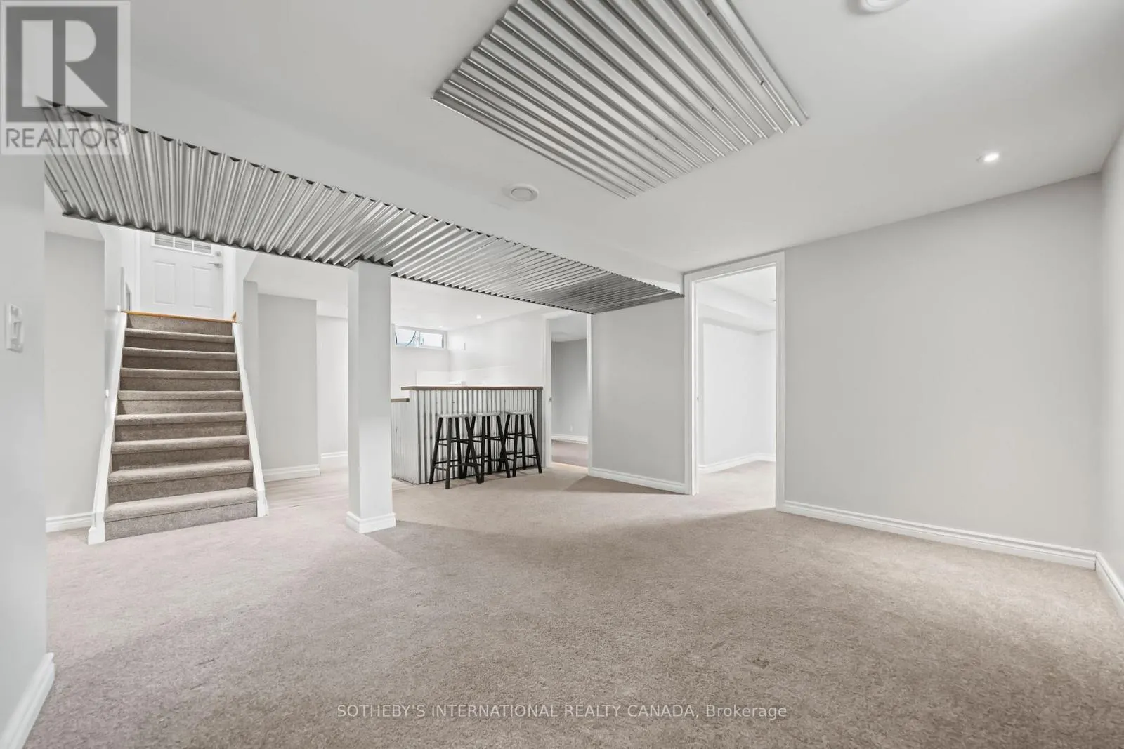 1679 HOLLEY CRESCENT