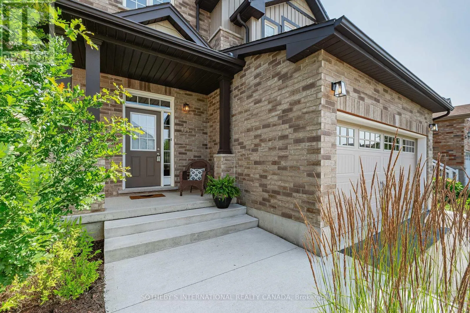111 HARDCASTLE DRIVE