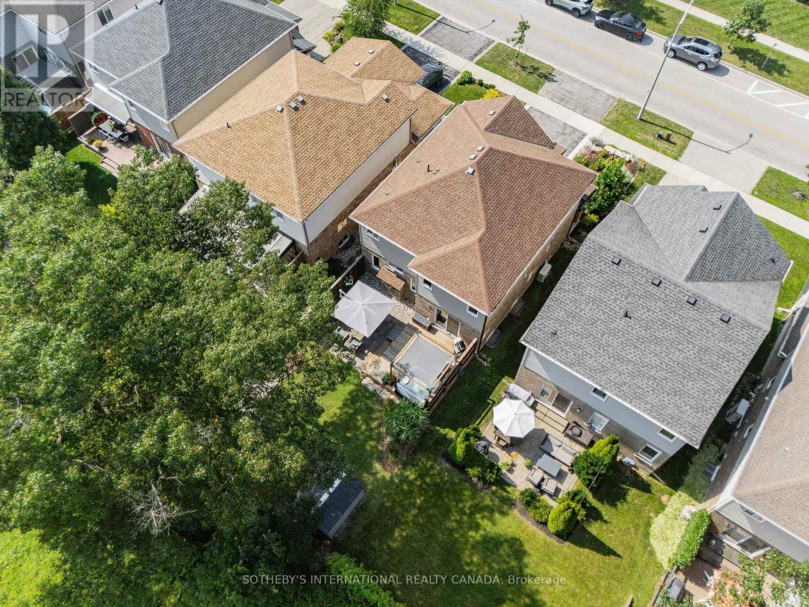 111 HARDCASTLE DRIVE