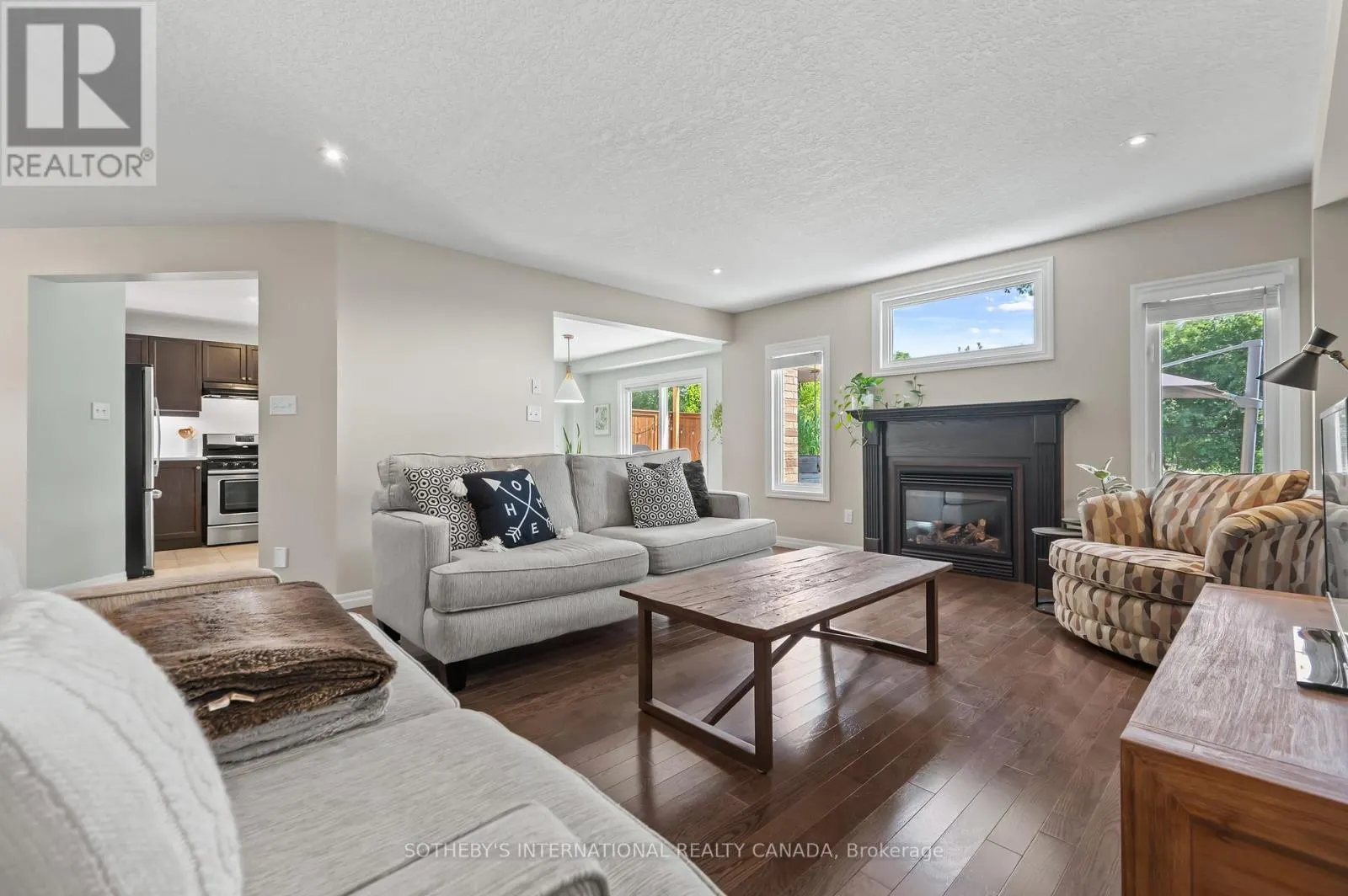 111 HARDCASTLE DRIVE