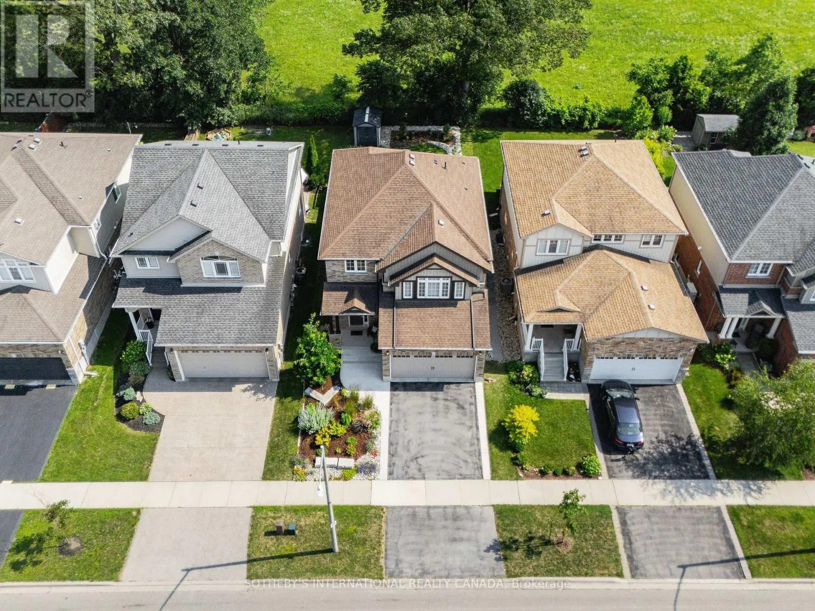 111 HARDCASTLE DRIVE