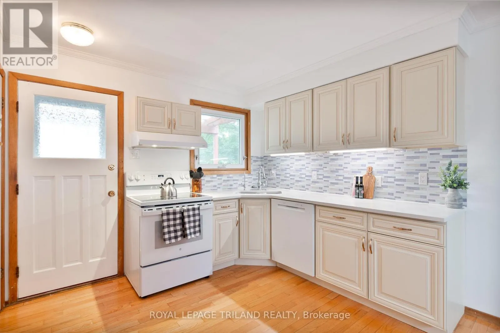 172 WILSON AVENUE