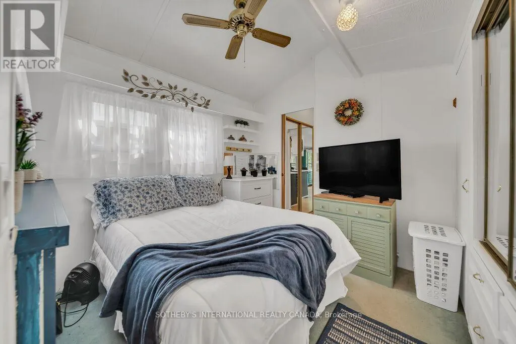 9 - 580 BEAVER CREEK ROAD