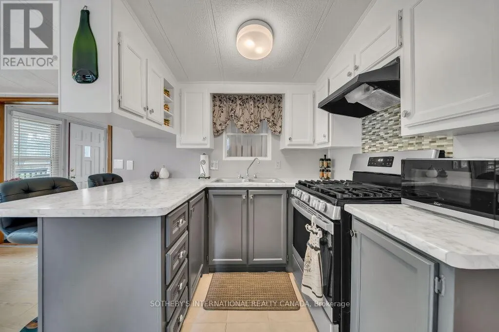 9 - 580 BEAVER CREEK ROAD