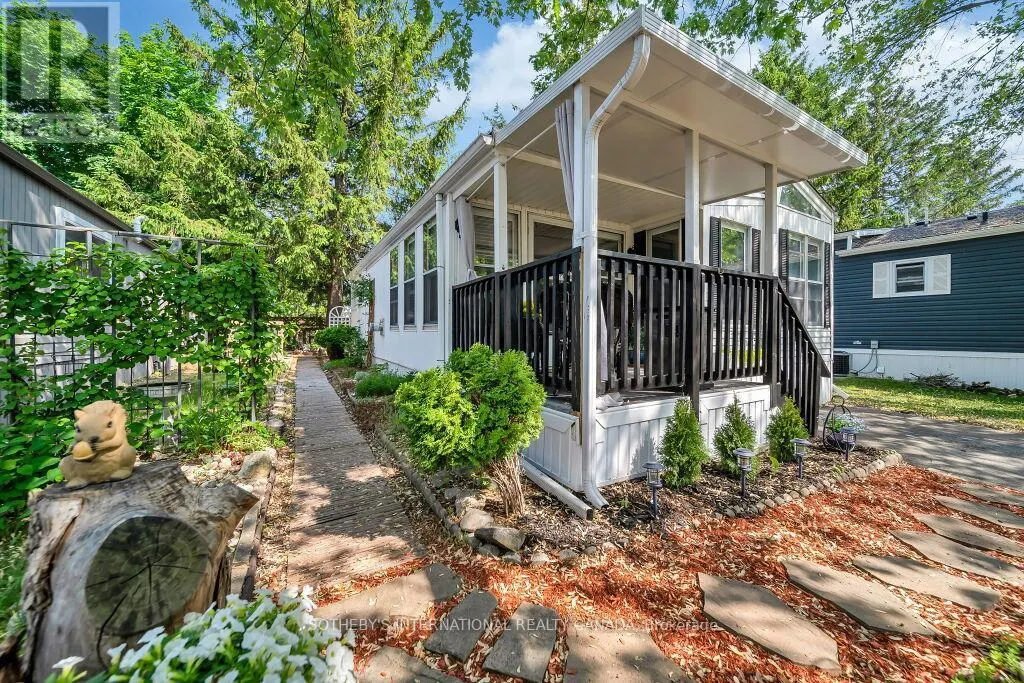 9 - 580 BEAVER CREEK ROAD