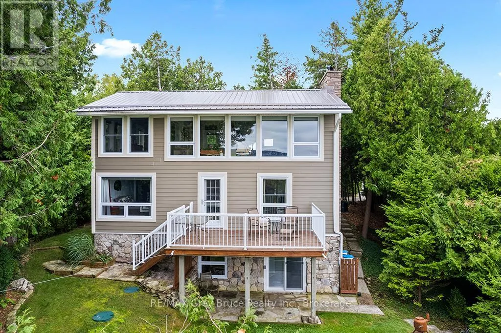 6 CHETWYND LANE