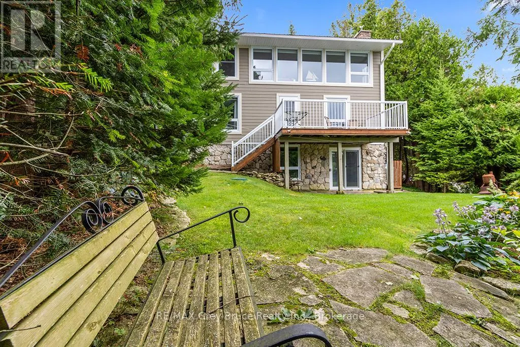 6 CHETWYND LANE