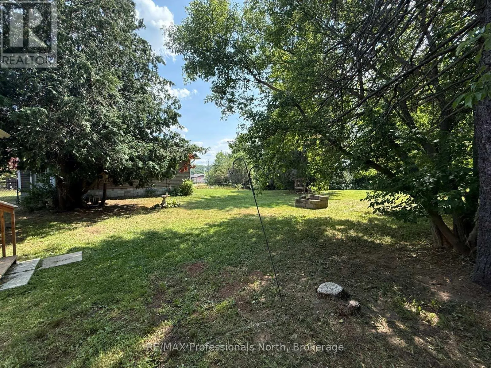 2279 LOOP ROAD