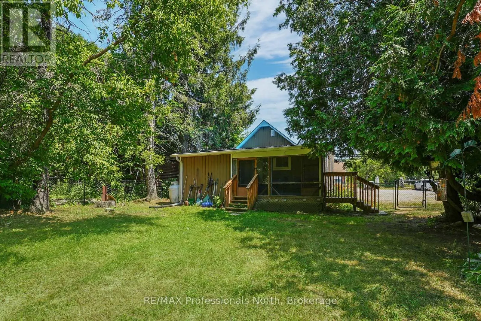2279 LOOP ROAD