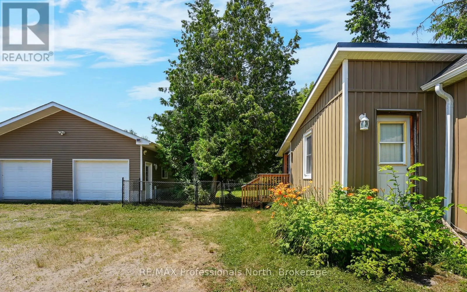 2279 LOOP ROAD