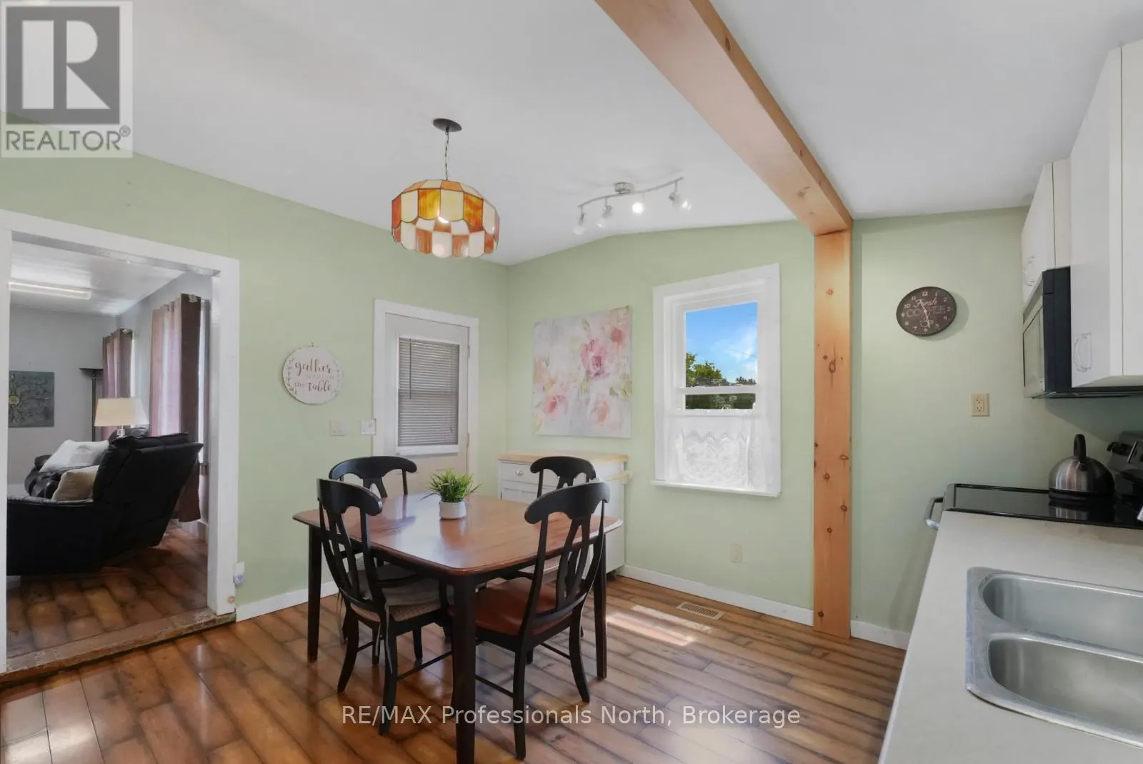 2279 LOOP ROAD