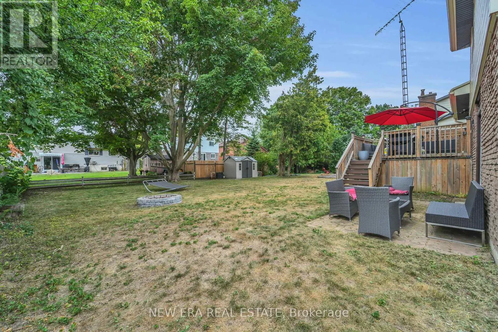 8 RAVENSDALE ROAD
