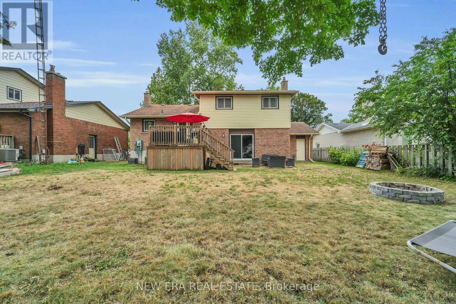 8 RAVENSDALE ROAD